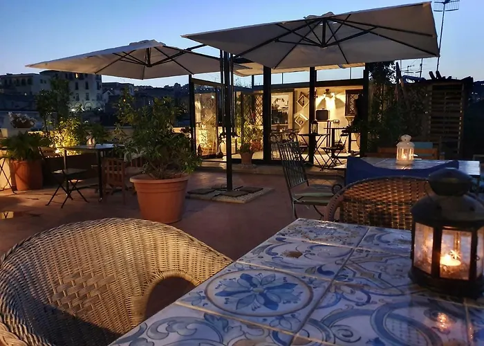 Spanish Palace, Suites, Rooms, Apartments & TerracesHotel Napoli
